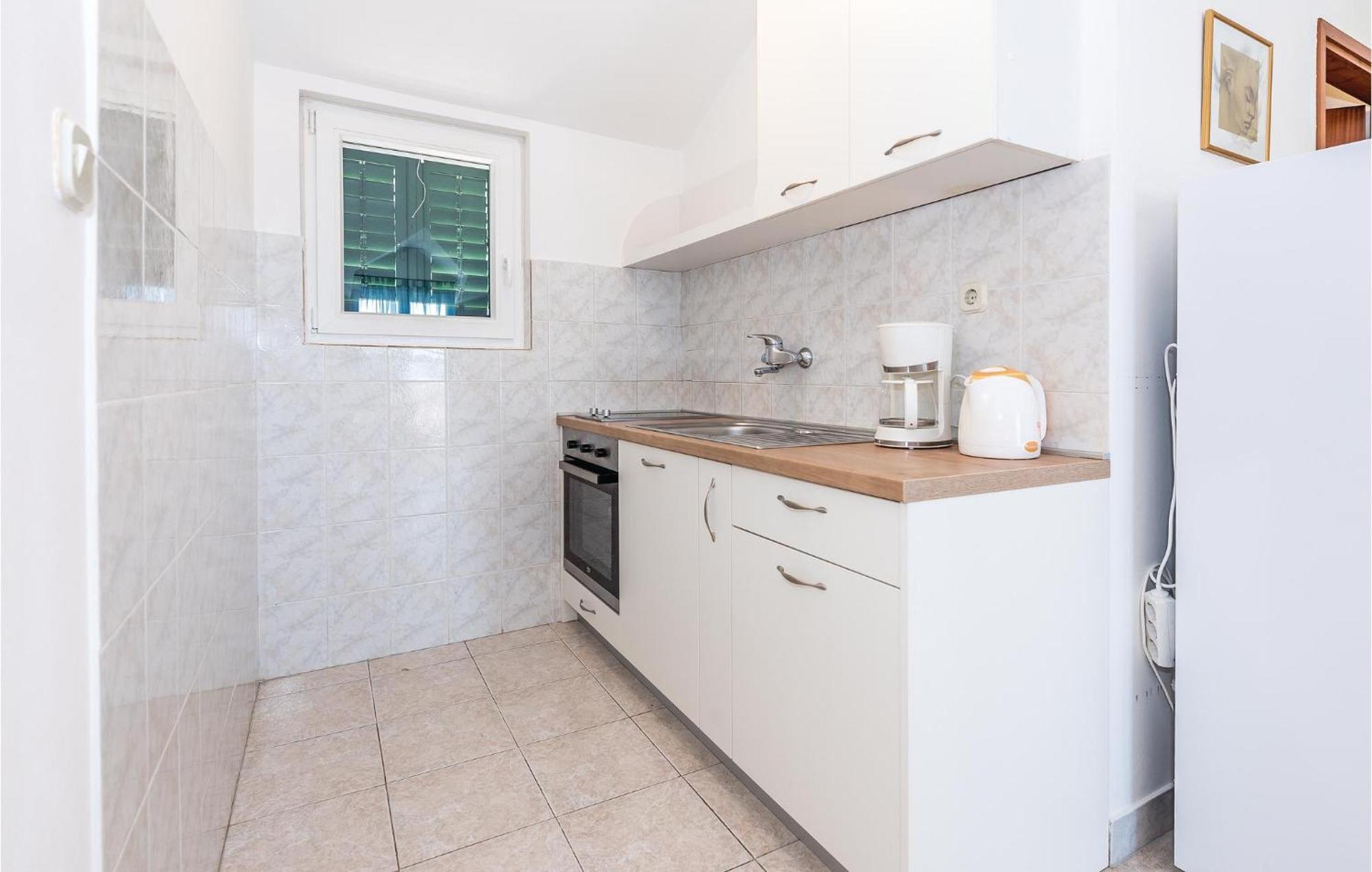 Awesome Apartment In Jezera With Kitchen Kültér fotó
